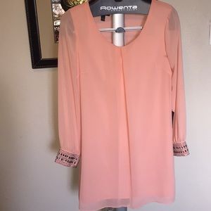 📣📣ON SALE NOW📣📣Lovely pastel peach dress